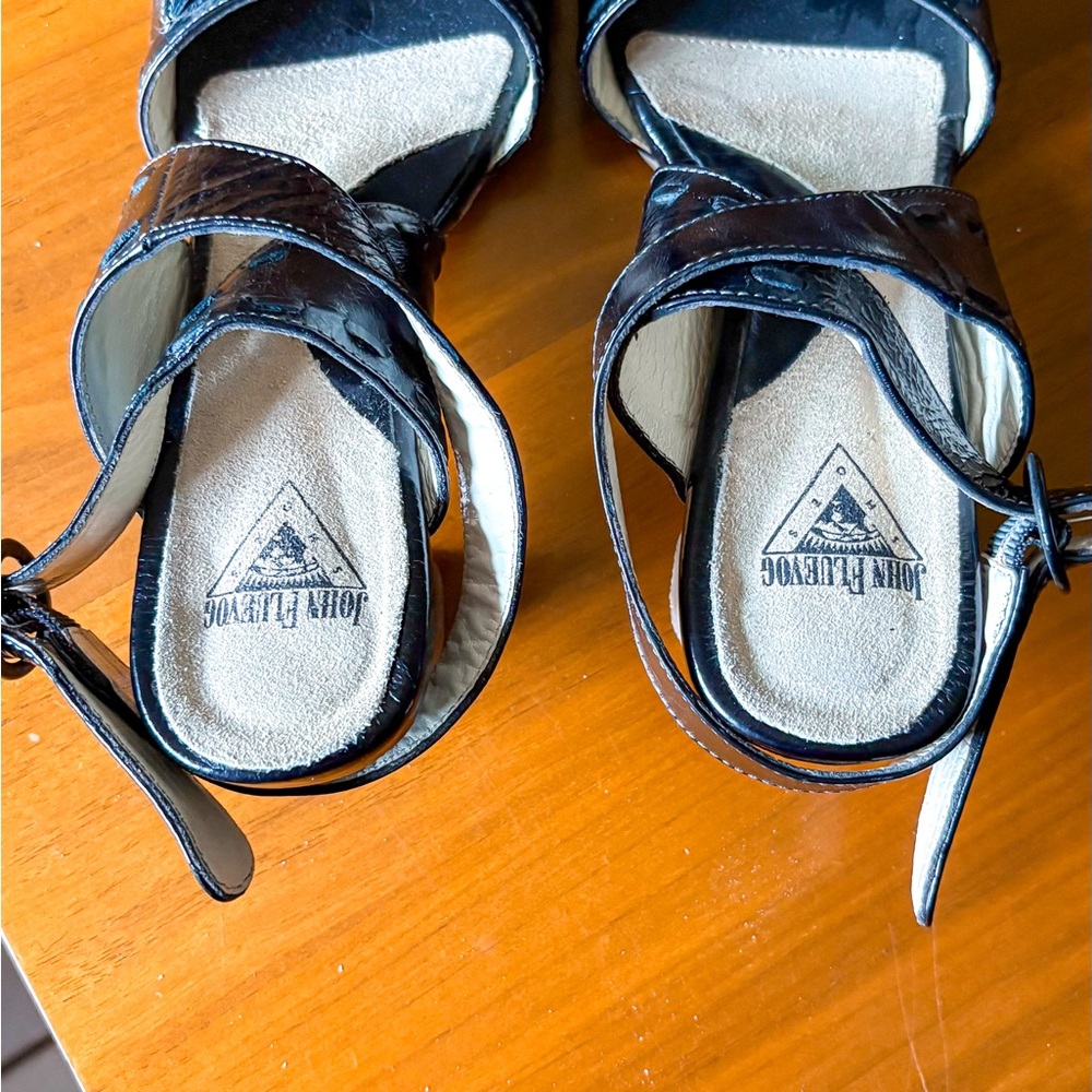 John Fluevog black Operetta Faustina women's size 7 strappy sandal - Picture 7 of 10